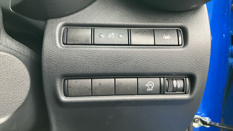 Nissan Juke 1.0 DiG-T 114 N-Connecta 5dr Petrol Hatchback